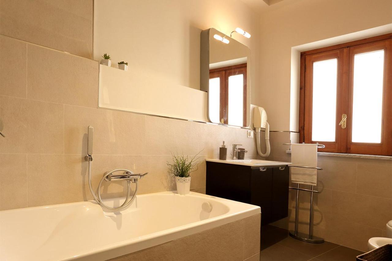 Apartment Papyri Palermo Bagian luar foto