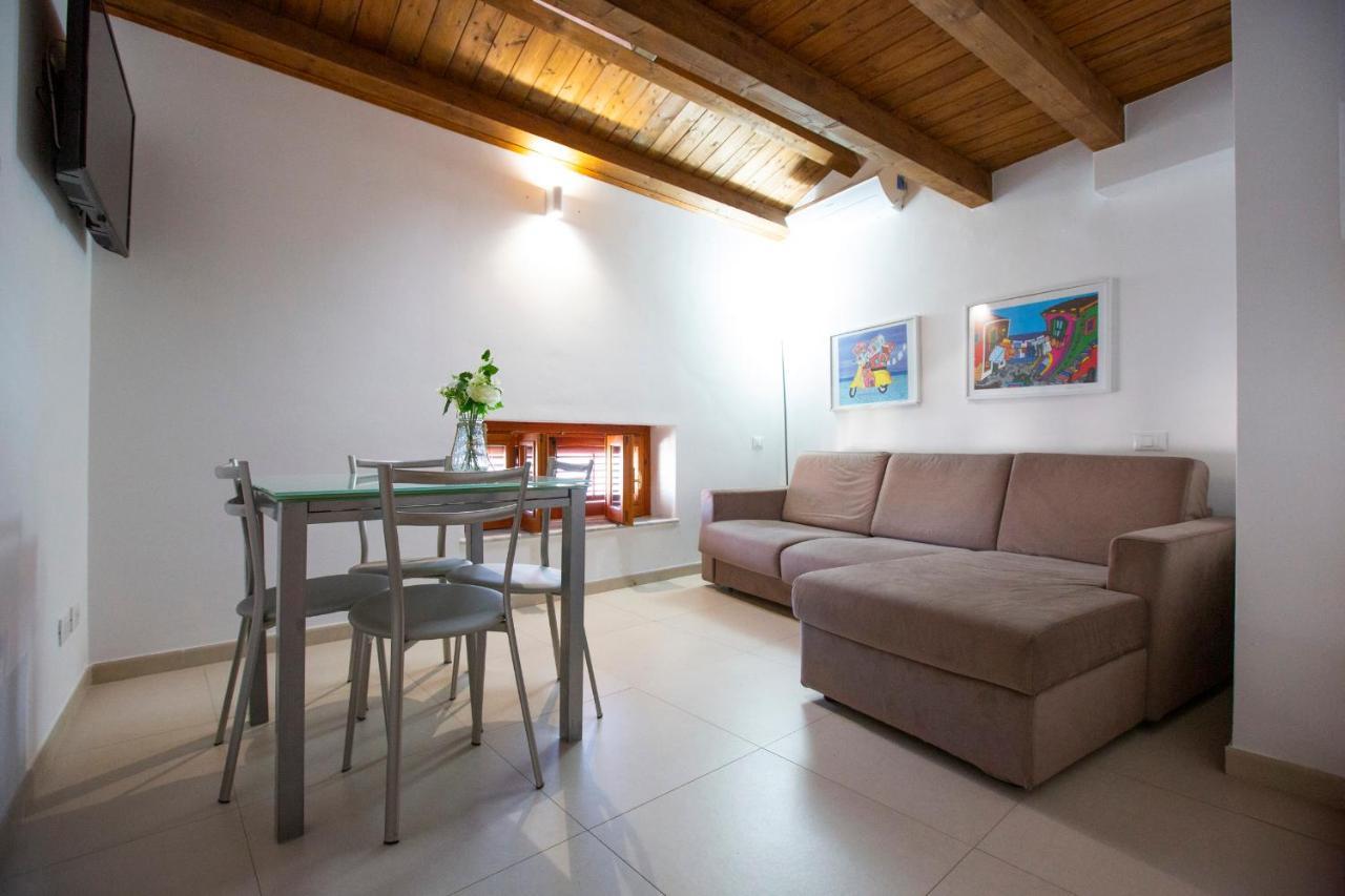 Apartment Papyri Palermo Bagian luar foto