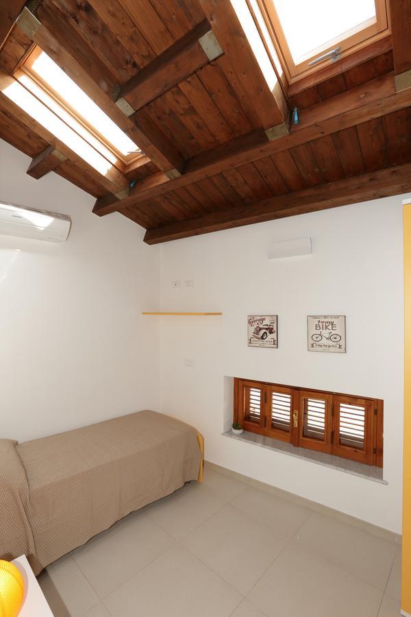 Apartment Papyri Palermo Bagian luar foto
